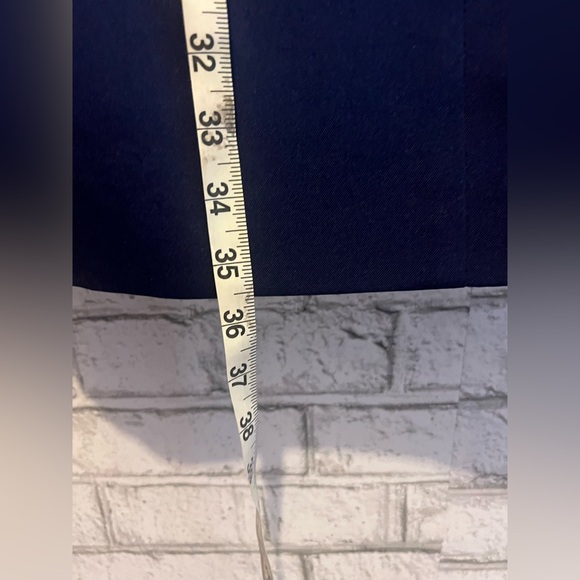 Lilly Pulitzer Navy silk sheath dress Size 2 Gold buttons sleeveless - Picture 4 of 8